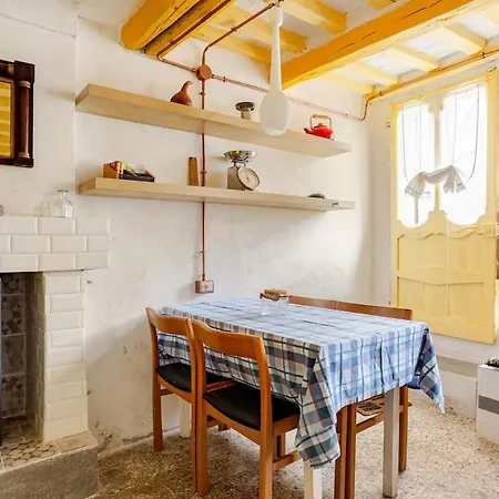 With Breathtaking Views In The Medieval Village Barchi